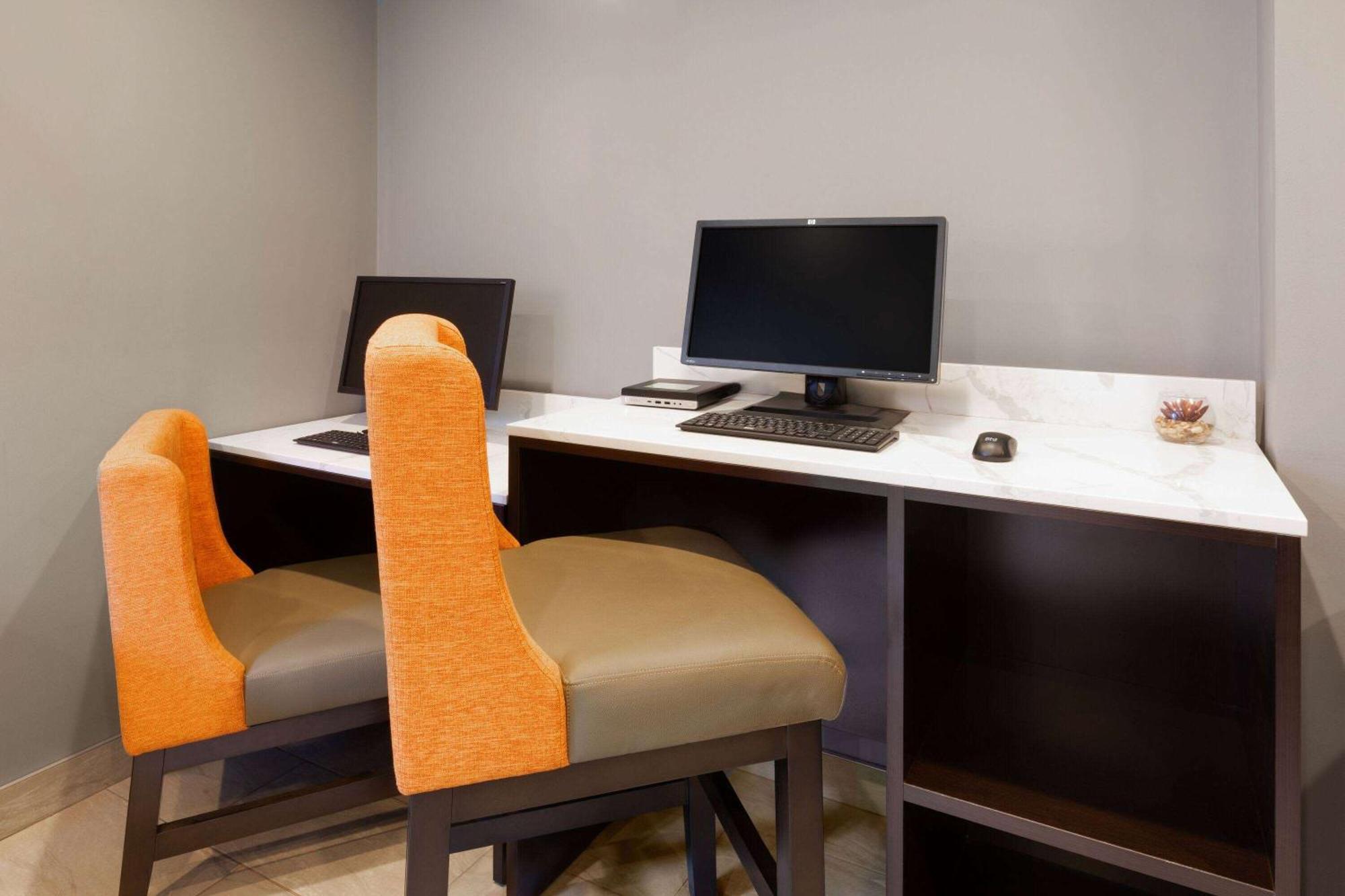 La Quinta Inn By Wyndham Sheboygan Exteriér fotografie