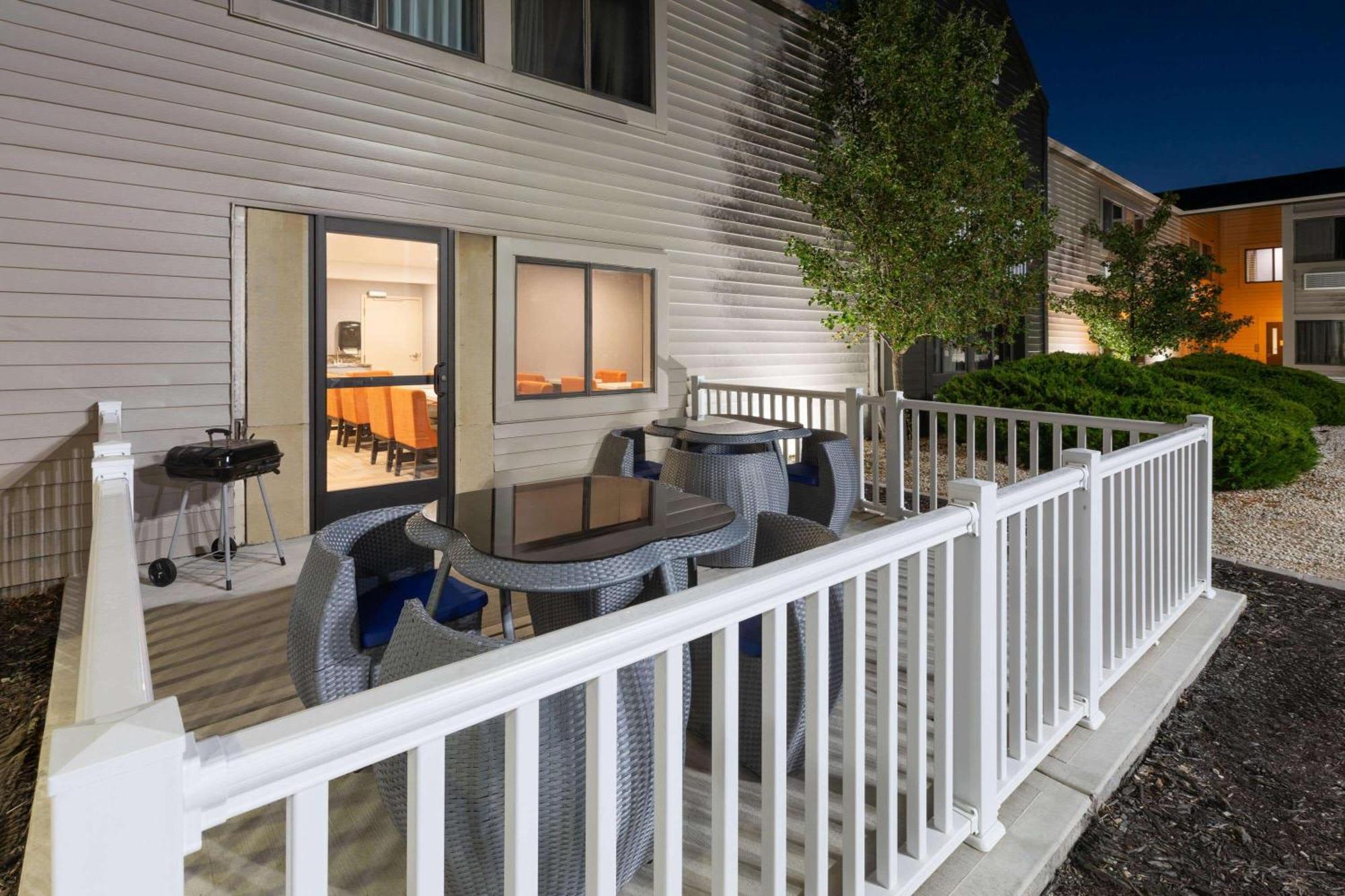 La Quinta Inn By Wyndham Sheboygan Exteriér fotografie