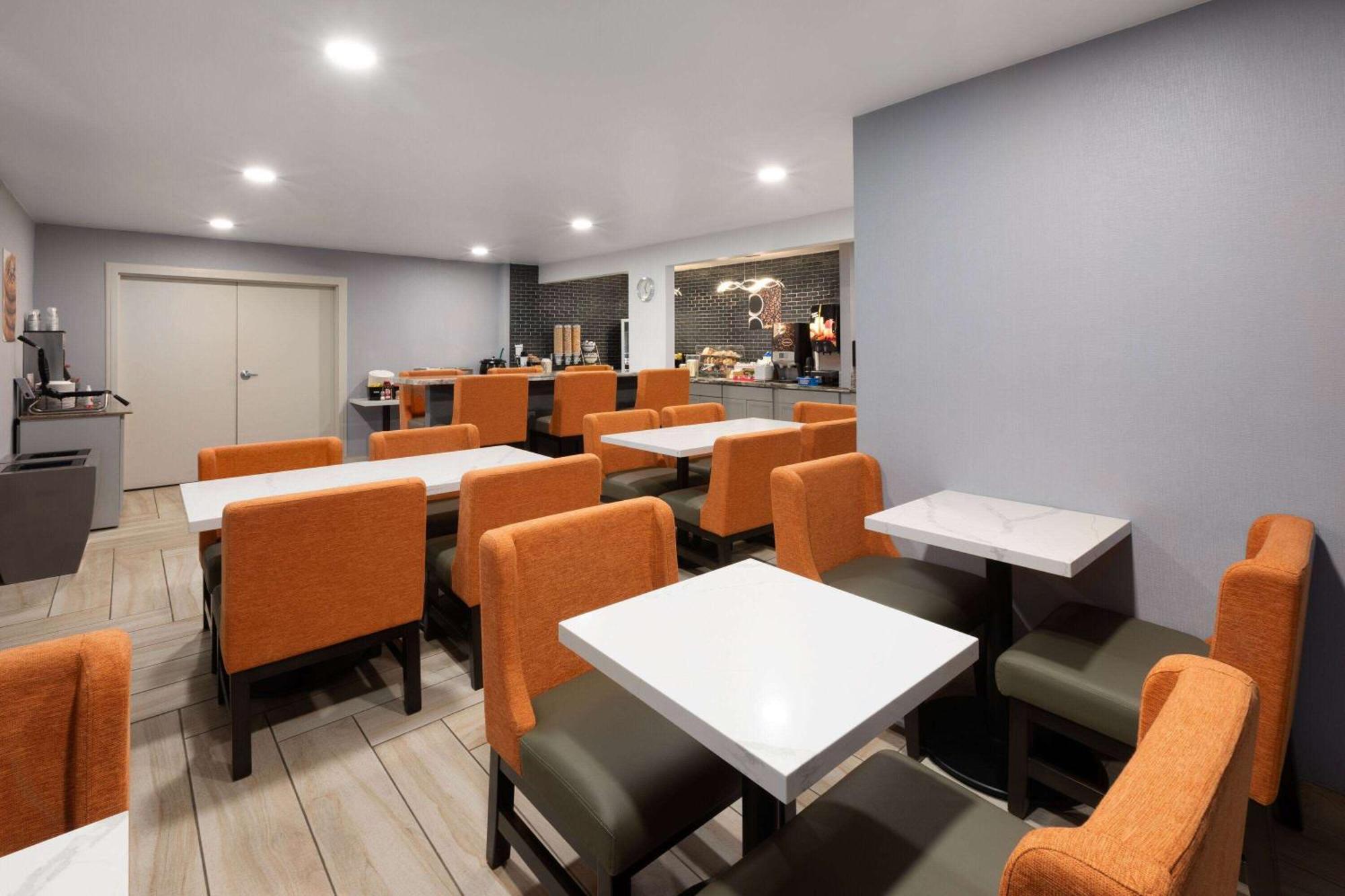 La Quinta Inn By Wyndham Sheboygan Exteriér fotografie